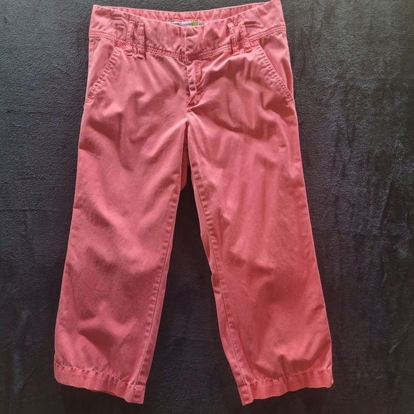 Old Navy Pants - Old Navy Coral Colored Capris Size 6